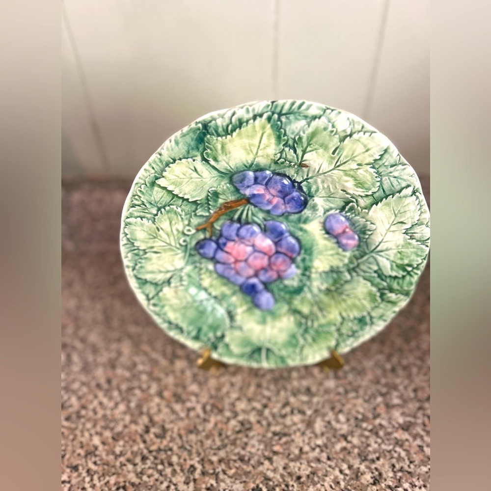 Made in Italy Leaves and Grapes plate